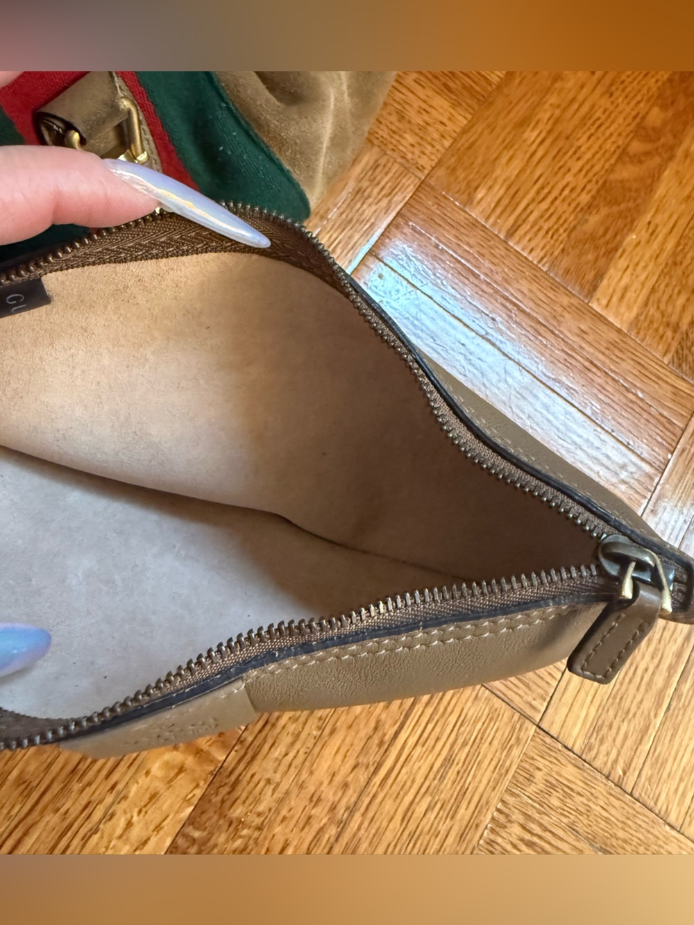GUCCI Suede Jackie Vintage Large Hobo - Picture 10 of 12